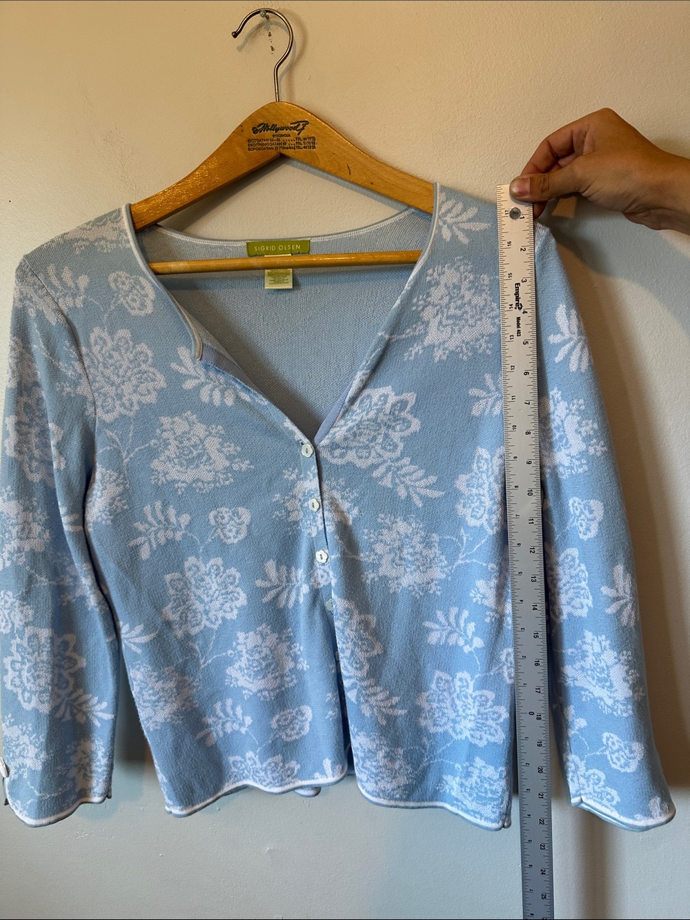 Sigrid Olsen Boden Light Blue Floral V-Neck Button Cardigan Sweater Women's M - Picture 11 of 12